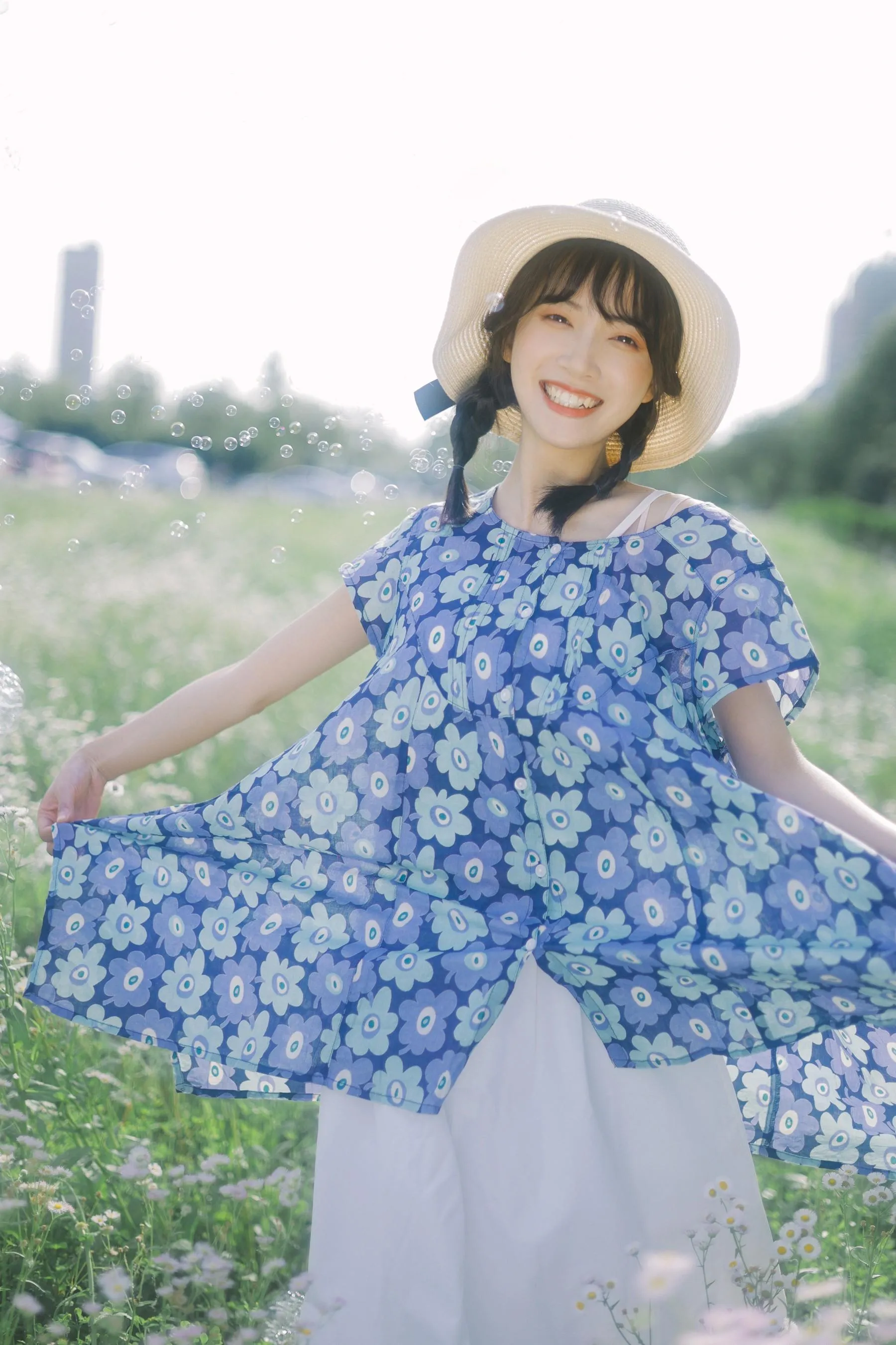 [YITUYU艺图语]2022.07.06 初夏的花海 一只阿梦崽 [35P]插图3